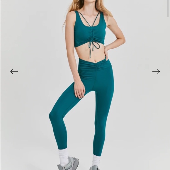 Alo Yoga Bandier